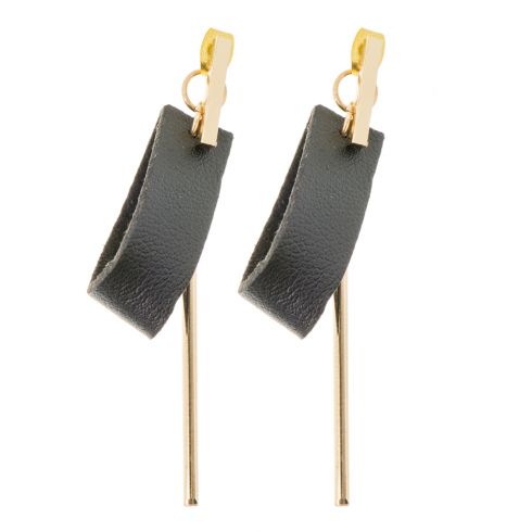 Σκουλαρίκια τρυπητά κρεμαστά ( 6cm)  με μεταλλικές ράβδους σε χρυσό χρώμα & μαύρη δερματίνη