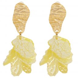 Σκουλαρίκια κρεμαστά από ακρυλικά φύλλα(5cm) και μεταλλική λεπτομέρεια, σε χρώμα κίτρινο