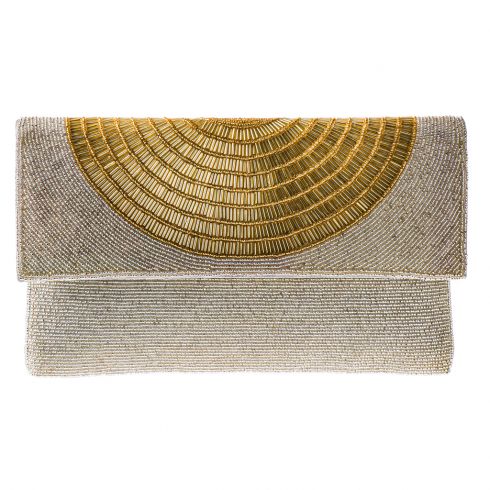 Τσάντα-φάκελος χειροποίητος από σατέν ύφασμα(26χ15cm), κεντημένο με χάνδρες σε χρώμα ασημί και χρυσό,με εσωτερική τσέπη και αποσπώμενη αλυσίδα(120cm) , σε χρώμα ασημί