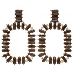 Σκουλαρίκια μεταλλικά ορθογώνιοι κρίκοι από κρύσταλλα και στράς, μήκους 6cm, σε χρώμα μαύρο.
