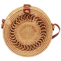 Τσάντα χειροποίητη από ''rattan'' με γεωμετρικά σχέδια (20 Χ 8cm) σε χρώμα φυσικό.